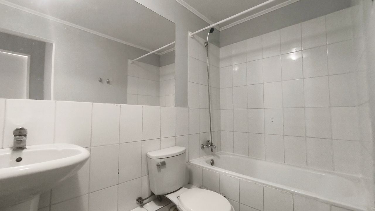 81046 5