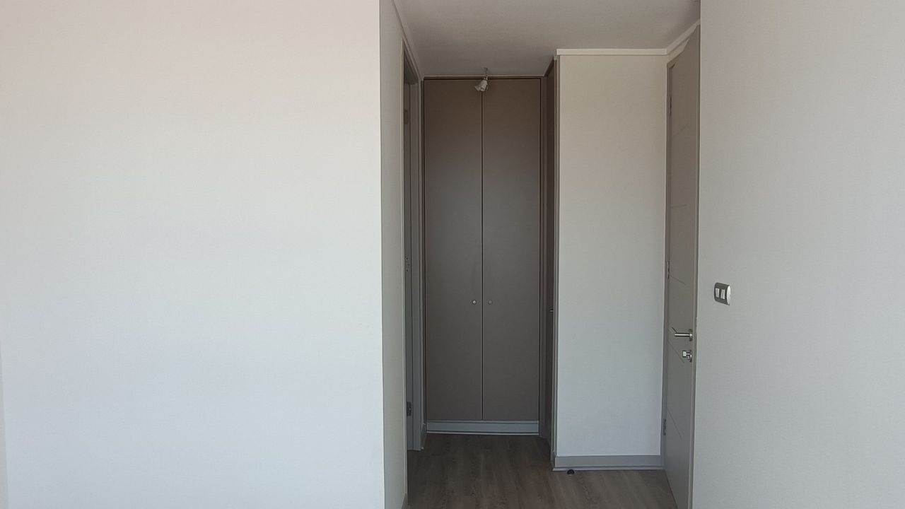 48690 4