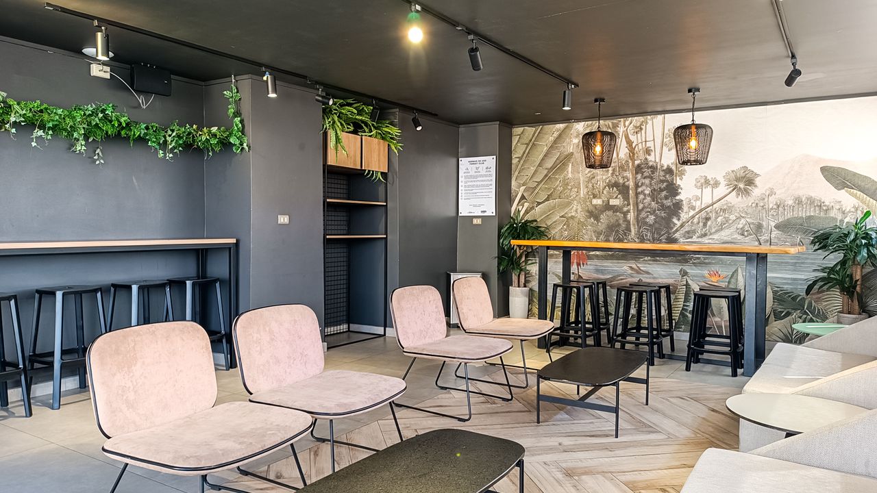 Garden La Cisterna 1