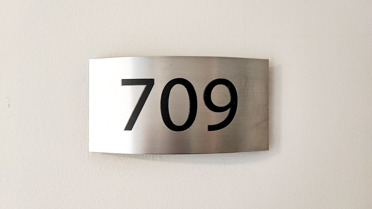 39787 5